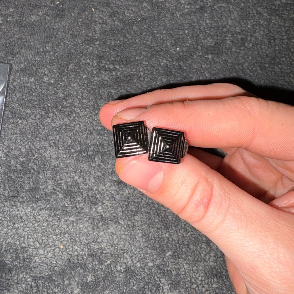 Silver toned pyramid textured Stud Earrings